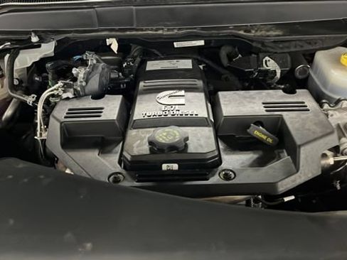 Used 2024 RAM 2500 Laramie w/ Night Edition AWD/4WD image 25