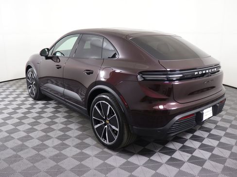 Certified 2025 Porsche Macan 4S Electric image 2