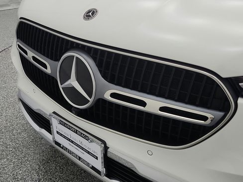 Certified 2025 Mercedes-Benz GLC 300 image 19