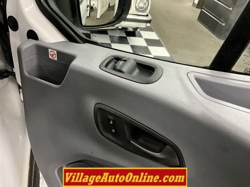 Used 2019 Ford Transit 250 130 Low Roof w/ Exterior Upgrade Package image 29