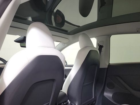 Used 2023 Tesla Model Y 2WD image 20
