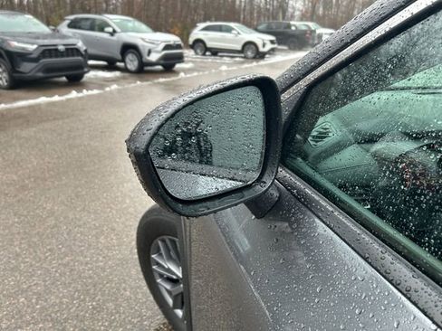 Used 2026 Nissan Rogue SV AWD/4WD image 11