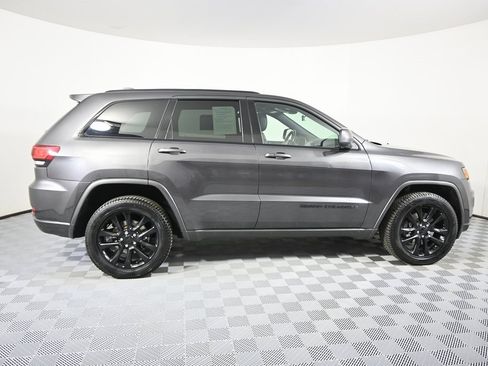 Used 2021 Jeep Grand Cherokee Laredo X image 7