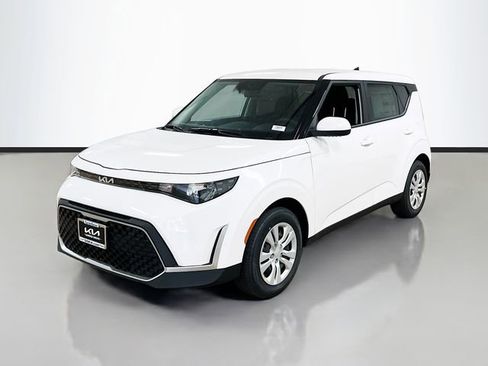 New 2025 Kia Soul LX image 3