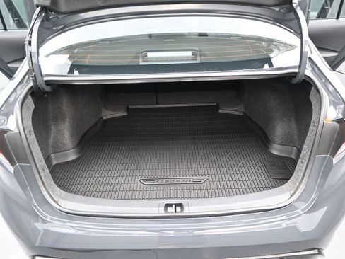 Used 2025 Toyota Corolla SE image 12