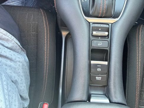 Used 2024 Honda HR-V Sport image 28