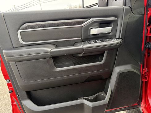 Used 2024 RAM 2500 Big Horn w/ Safety Group image 31