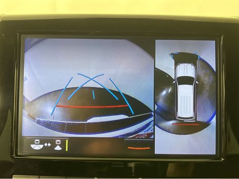 Used 2020 Toyota Land Cruiser Heritage Edition image 29