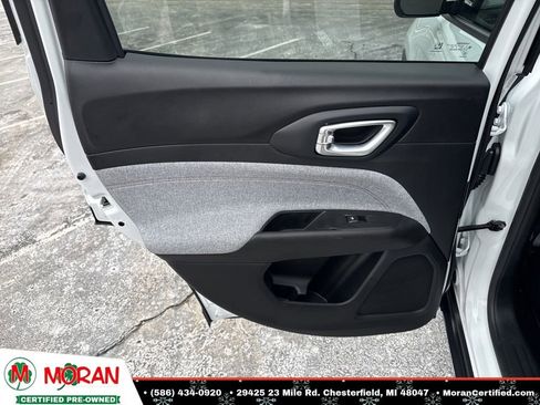 Used 2022 Jeep Compass Latitude image 22