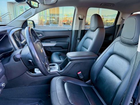 Used 2021 Chevrolet Colorado LT w/ LT Convenience Package image 10