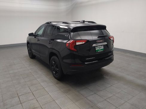 Used 2024 GMC Terrain SLE w/ Driver Convenience Package AWD/4WD image 5