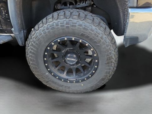 Used 2022 Chevrolet Silverado 2500 LT w/ All Star Edition AWD/4WD image 12