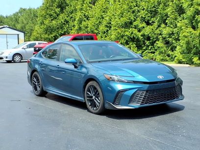 Used 2025 Toyota Camry SE