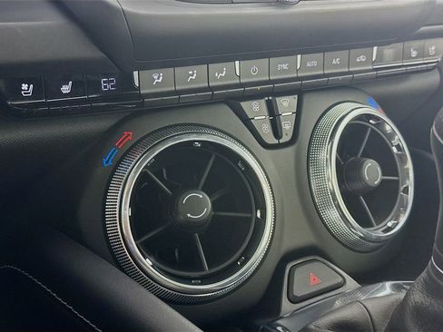 Used 2018 Chevrolet Camaro SS RWD image 18