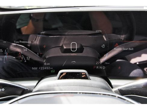 Used 2024 Cadillac Lyriq Sport w/ LPO, Floor Liner Package AWD/4WD image 10
