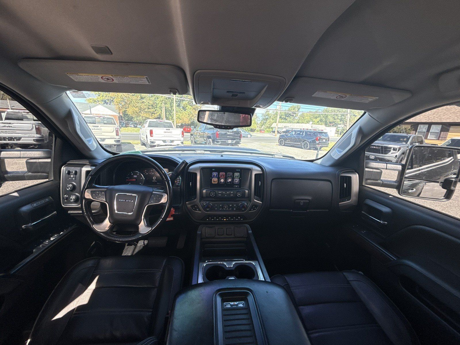 Used 2018 GMC Sierra 2500 Denali w/ Duramax Plus Package AWD/4WD image 25