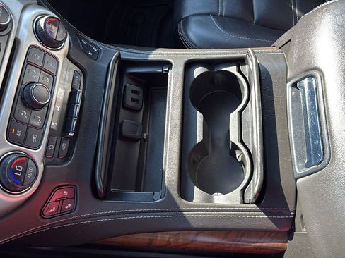 Used 2020 GMC Yukon XL Denali w/ Denali Ultimate Package image 24