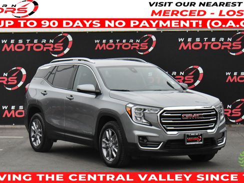 Used 2024 GMC Terrain SLT image 1