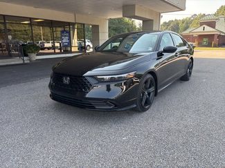 Used 2023 Honda Accord Sport image 1