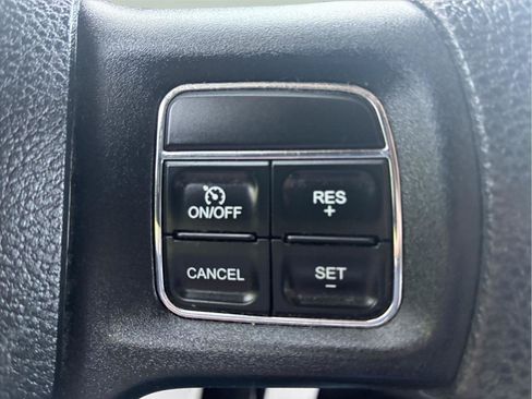 Used 2015 RAM 2500 Tradesman w/ Chrome Appearance Group AWD/4WD image 17