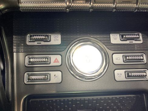 Used 2026 Lincoln Nautilus Reserve w/ Jet Appearance Package AWD/4WD image 31