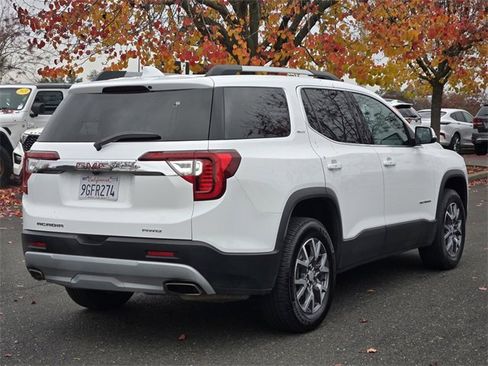 Used 2023 GMC Acadia SLT image 4