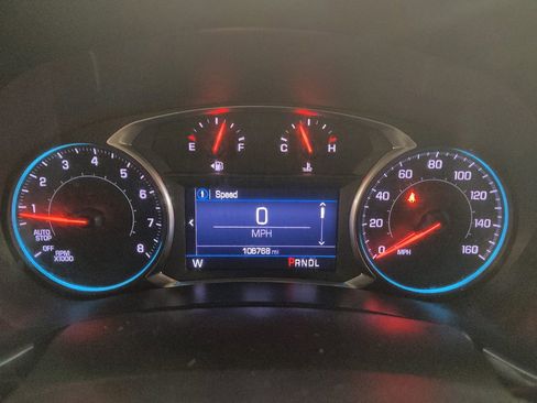 Used 2019 Chevrolet Equinox LT FWD image 23