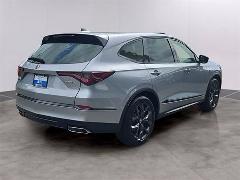 Used 2024 Acura MDX A-Spec image 4