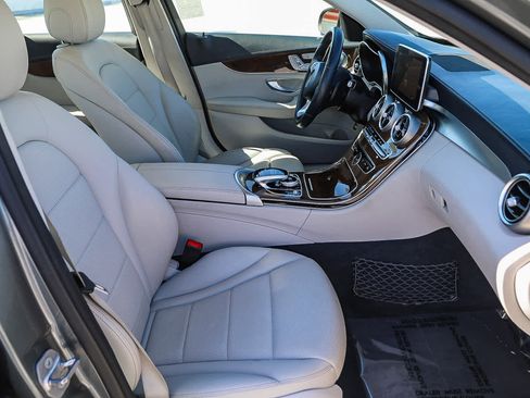 Used 2017 Mercedes-Benz C 300 Sedan image 16