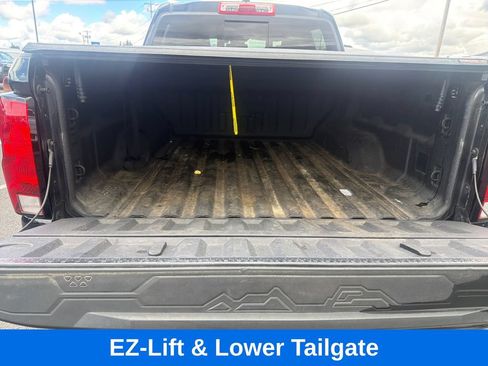 Used 2023 Chevrolet Colorado LT w/ LT Convenience Package II AWD/4WD image 25