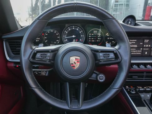 Used 2020 Porsche 911 Carrera S RWD image 19