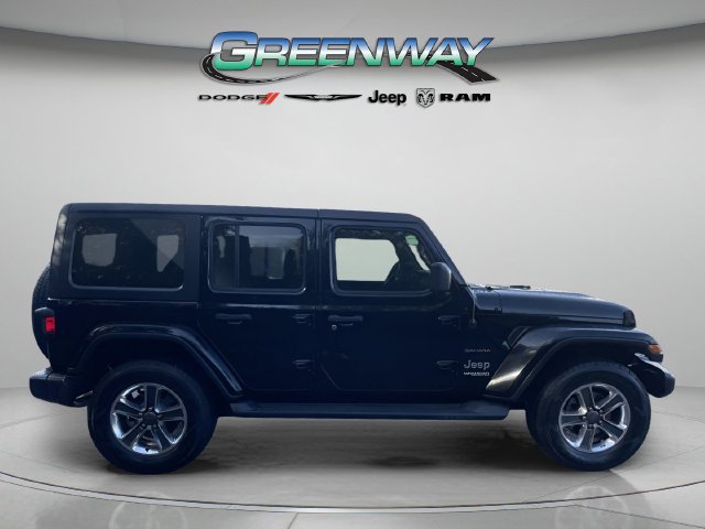 Used 2018 Jeep Wrangler Unlimited Sahara AWD/4WD image 5
