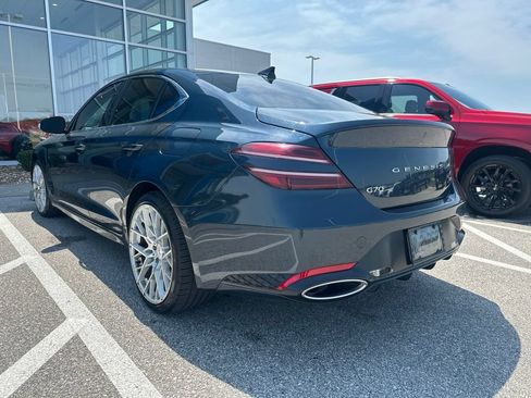 Used 2022 Genesis G70 3.3T RWD image 3