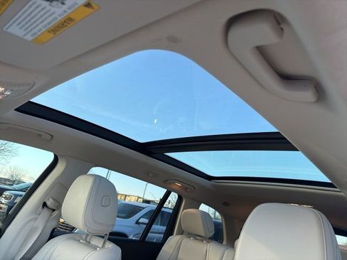 Used 2023 Mercedes-Benz GLS 450 4MATIC image 35