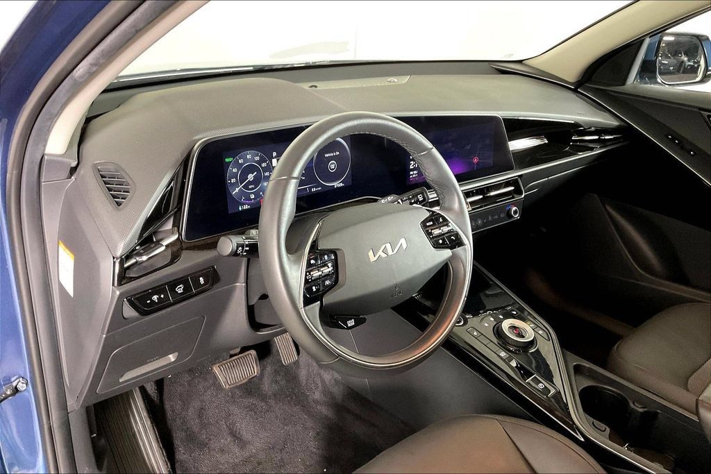 Used 2023 Kia Niro Wind FWD image 14