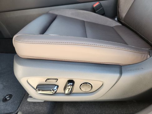 New 2026 Lexus RX 450h 450h+ Luxury image 18