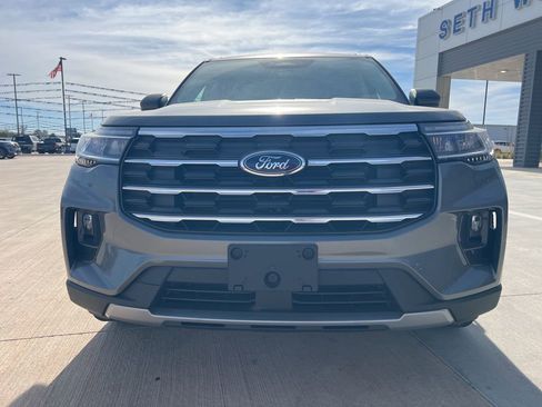 New 2026 Ford Explorer Active w/ Active Comfort Package image 10