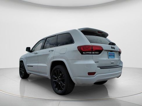 Used 2021 Jeep Grand Cherokee Laredo X RWD image 7