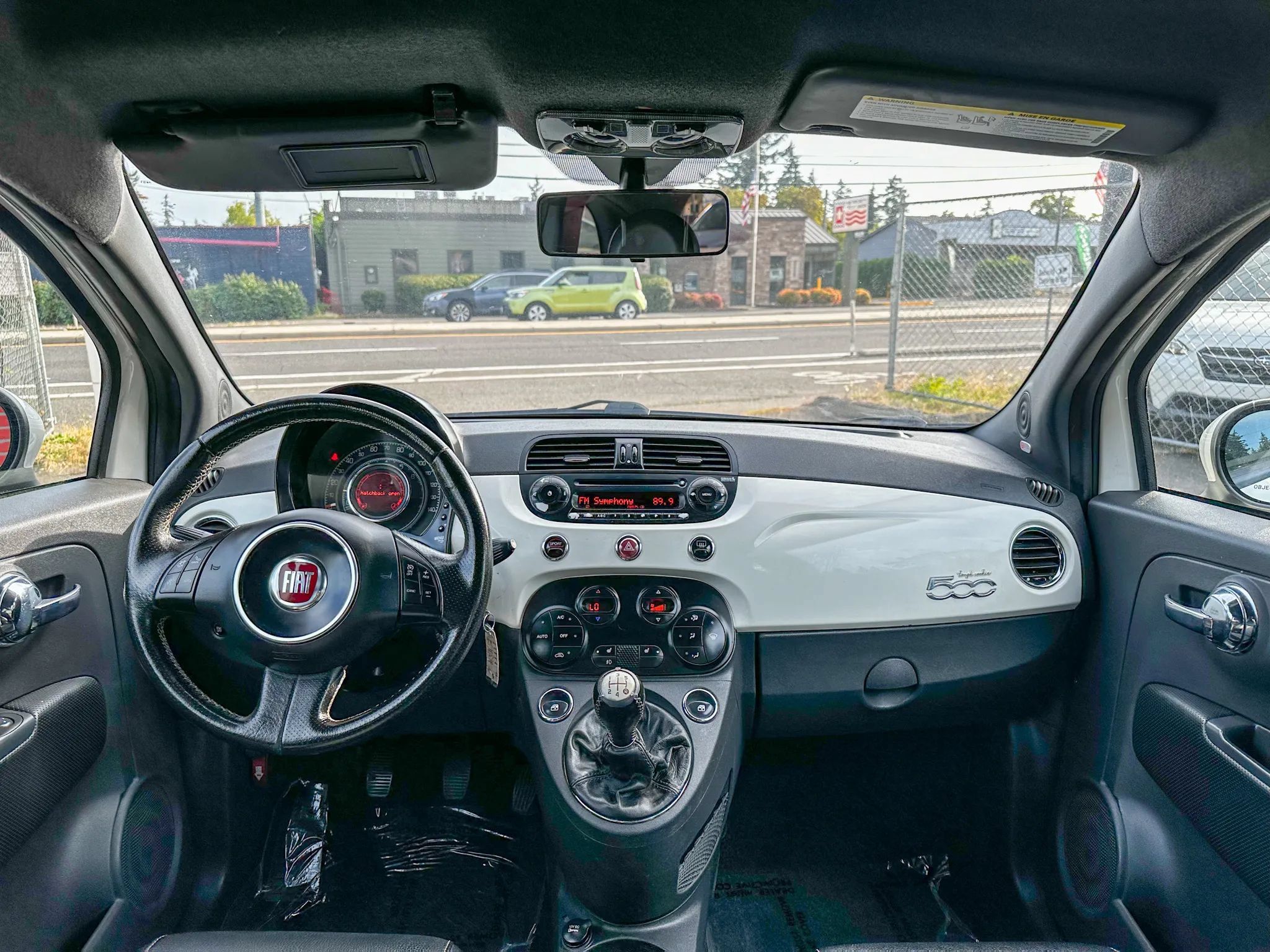 Used 2013 FIAT 500 Turbo w/ Beats Audio Pkg FWD image 3