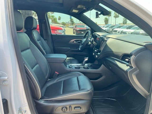 Used 2023 Chevrolet Traverse Premier w/ Redline Edition FWD image 21