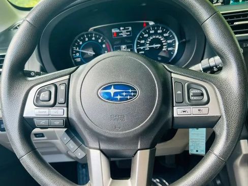 Used 2017 Subaru Forester 2.5i Premium AWD/4WD image 12