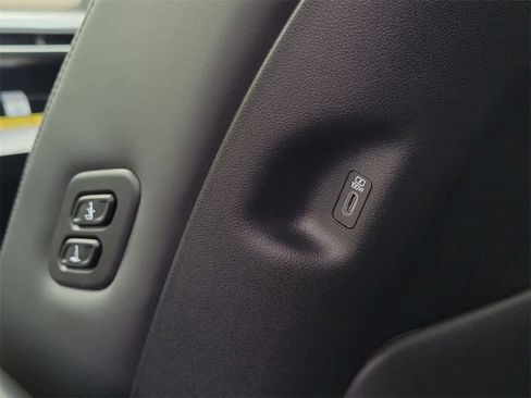 New 2026 Hyundai Ioniq 9 SEL image 14