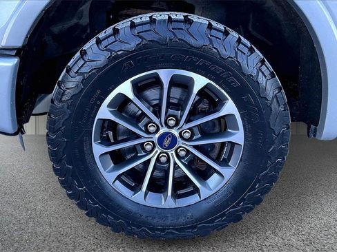 Used 2016 Ford F150 XLT w/ Equipment Group 302A Luxury image 34