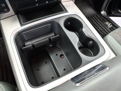 Used 2016 RAM 1500 SLT AWD/4WD image 24