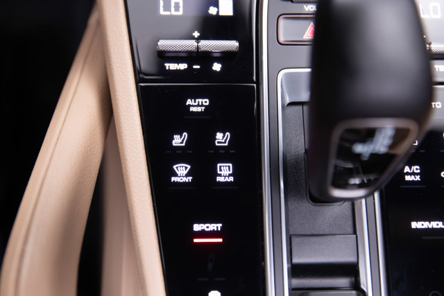 Used 2021 Porsche Cayenne AWD/4WD image 98