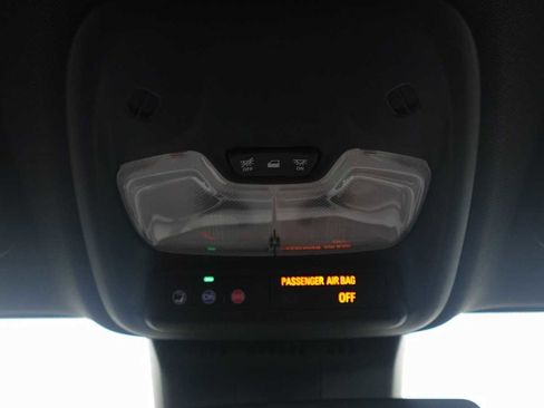 Used 2024 Chevrolet Colorado ZR2 w/ Technology Package image 33