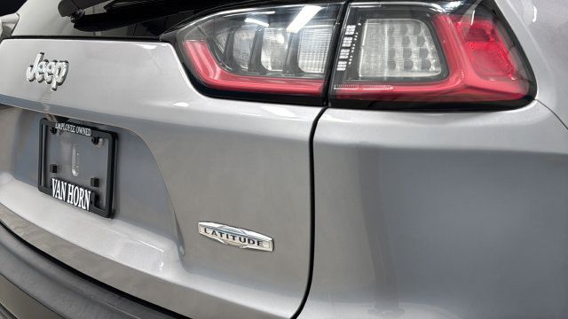 Used 2020 Jeep Cherokee Latitude AWD/4WD image 33