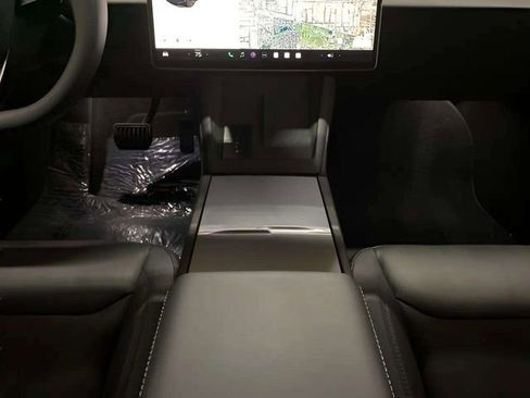 Used 2025 Tesla Model 3 Long Range image 20