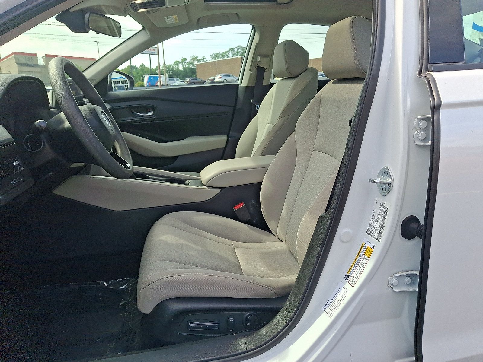 Used 2023 Honda Accord EX image 13