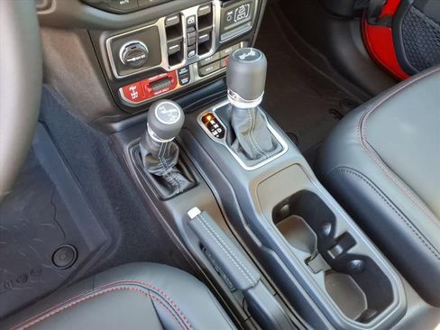 New 2026 Jeep Wrangler Unlimited Rubicon image 27